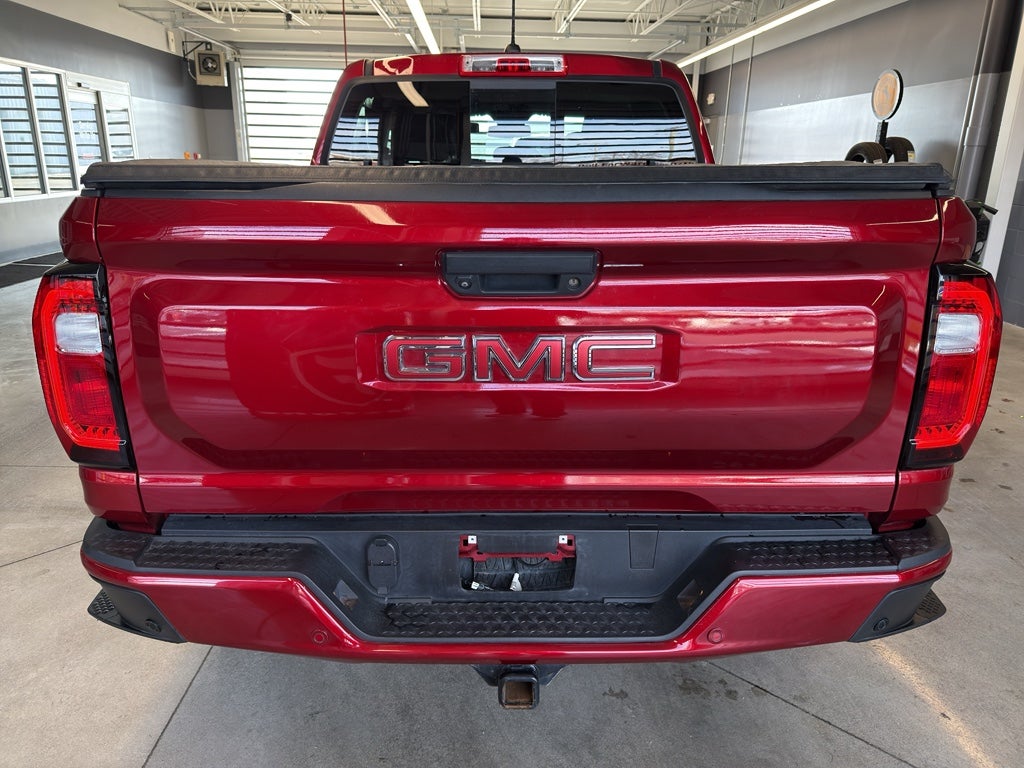 2023 GMC Canyon 4WD AT4