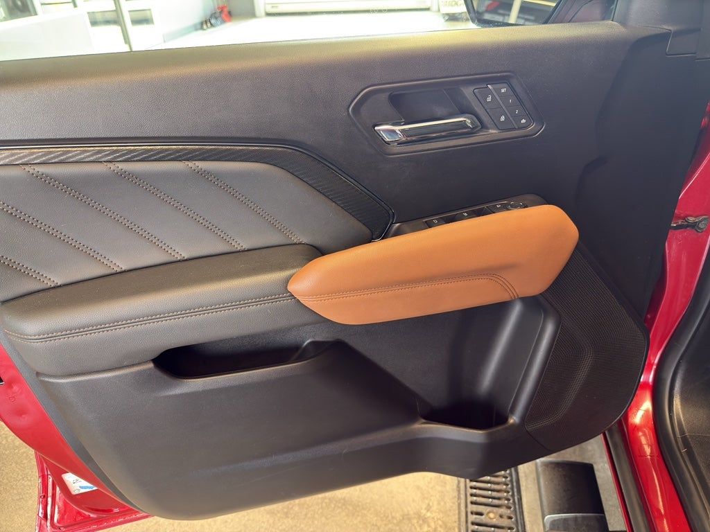 2023 GMC Canyon 4WD AT4