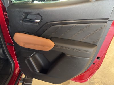 2023 GMC Canyon 4WD AT4