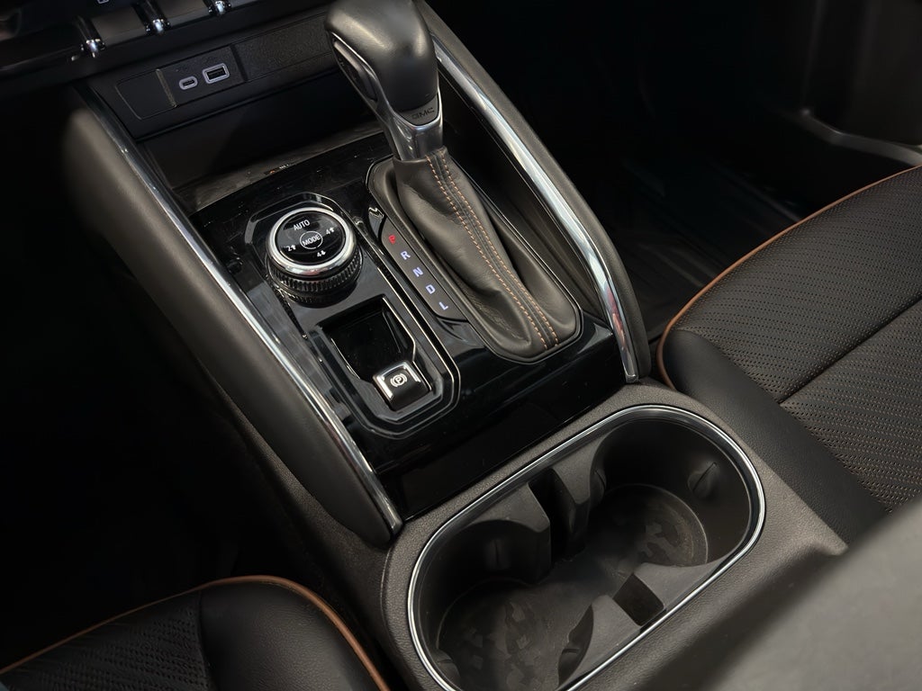 2023 GMC Canyon 4WD AT4