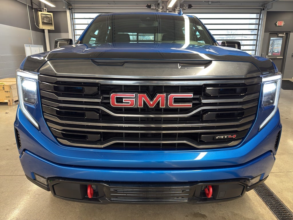 2022 GMC Sierra AT4