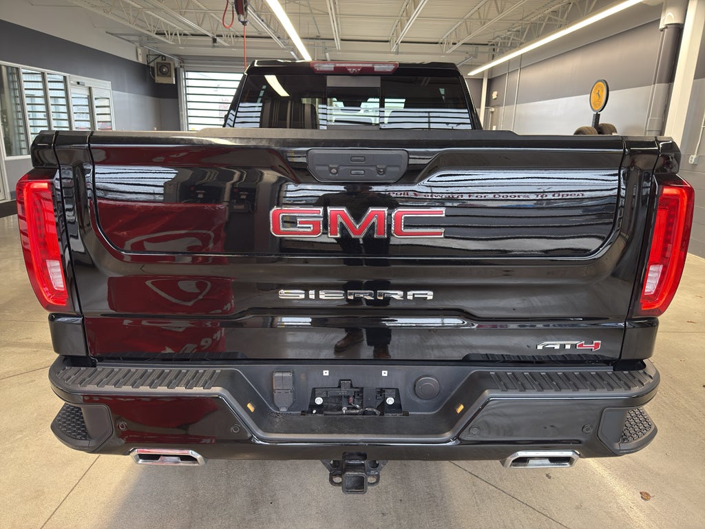 2021 GMC Sierra AT4