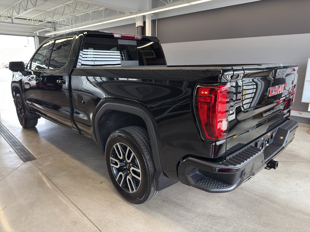 2023 GMC Sierra AT4
