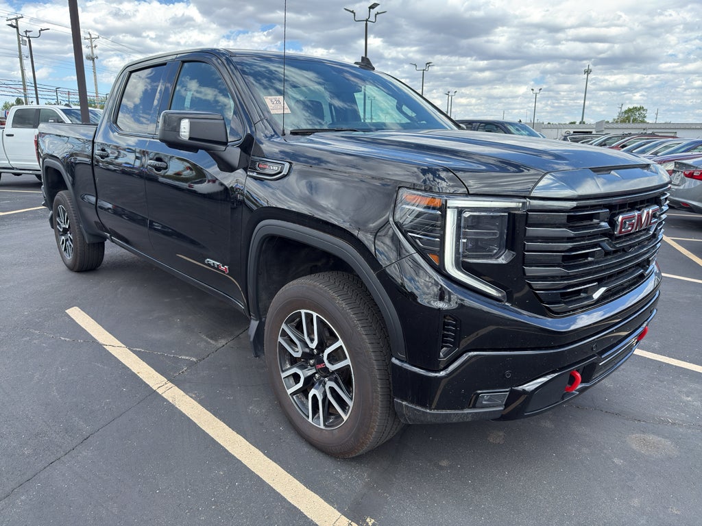 2023 GMC Sierra AT4