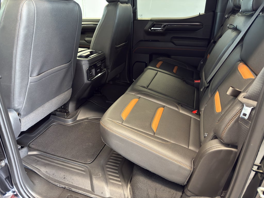 2023 GMC Sierra AT4