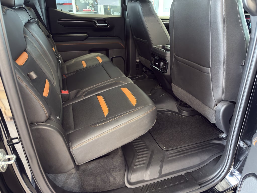2023 GMC Sierra AT4