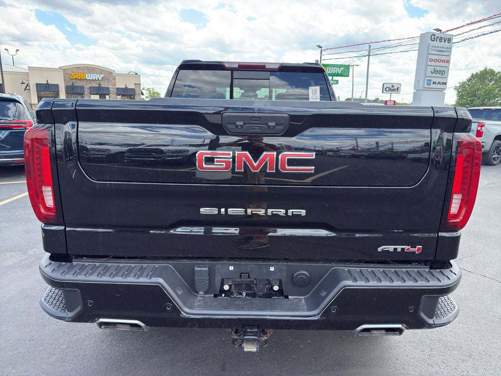 2023 GMC Sierra AT4