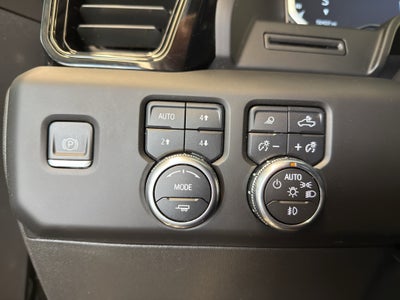 2023 GMC Sierra AT4