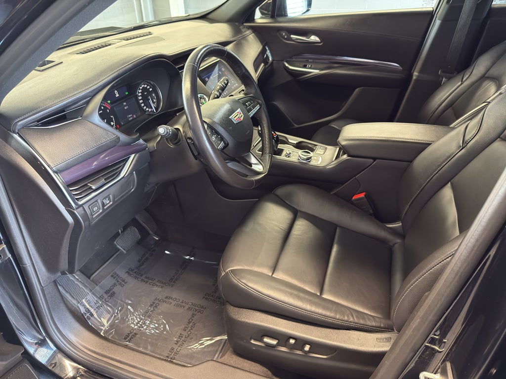 2023 Cadillac XT4 AWD Luxury