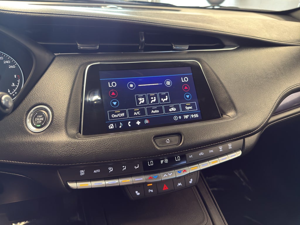 2023 Cadillac XT4 AWD Luxury
