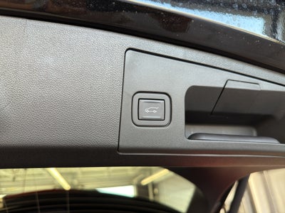 2024 Cadillac XT4 FWD Premium Luxury