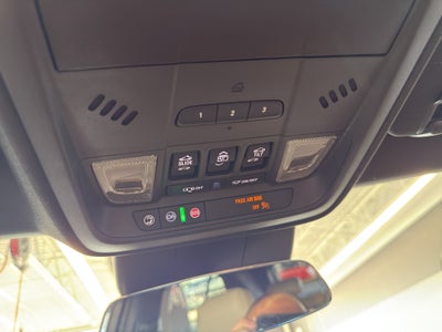 2024 Cadillac XT4 FWD Premium Luxury