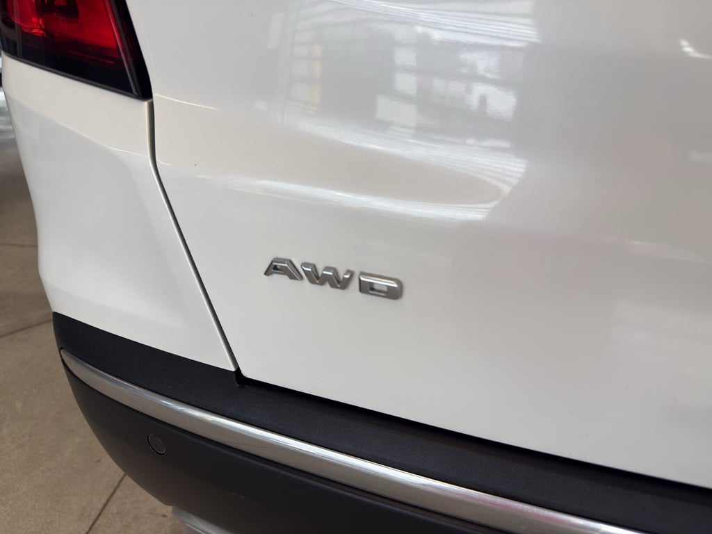 2022 Cadillac XT5 AWD Premium Luxury