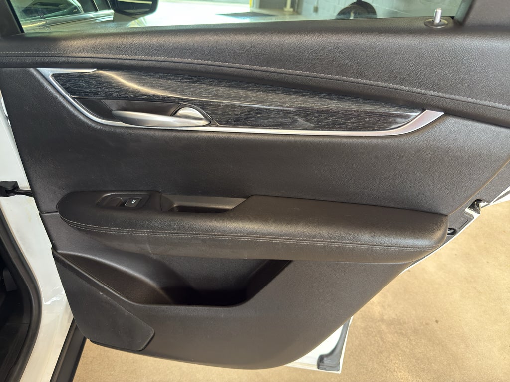 2022 Cadillac XT5 AWD Premium Luxury