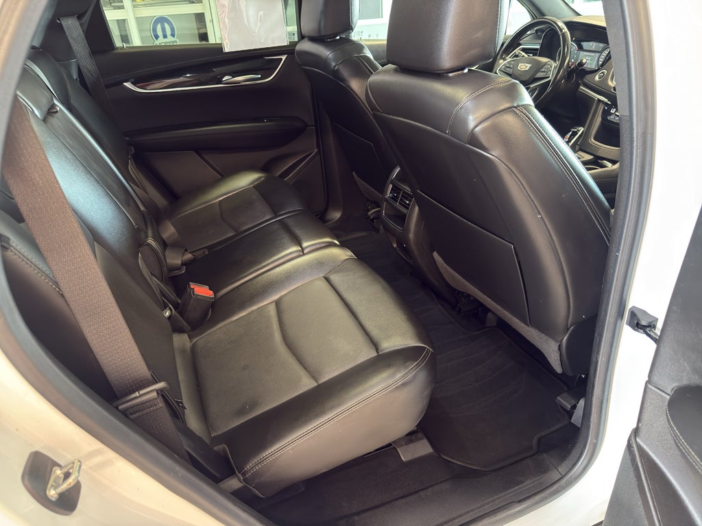 2022 Cadillac XT5 AWD Premium Luxury