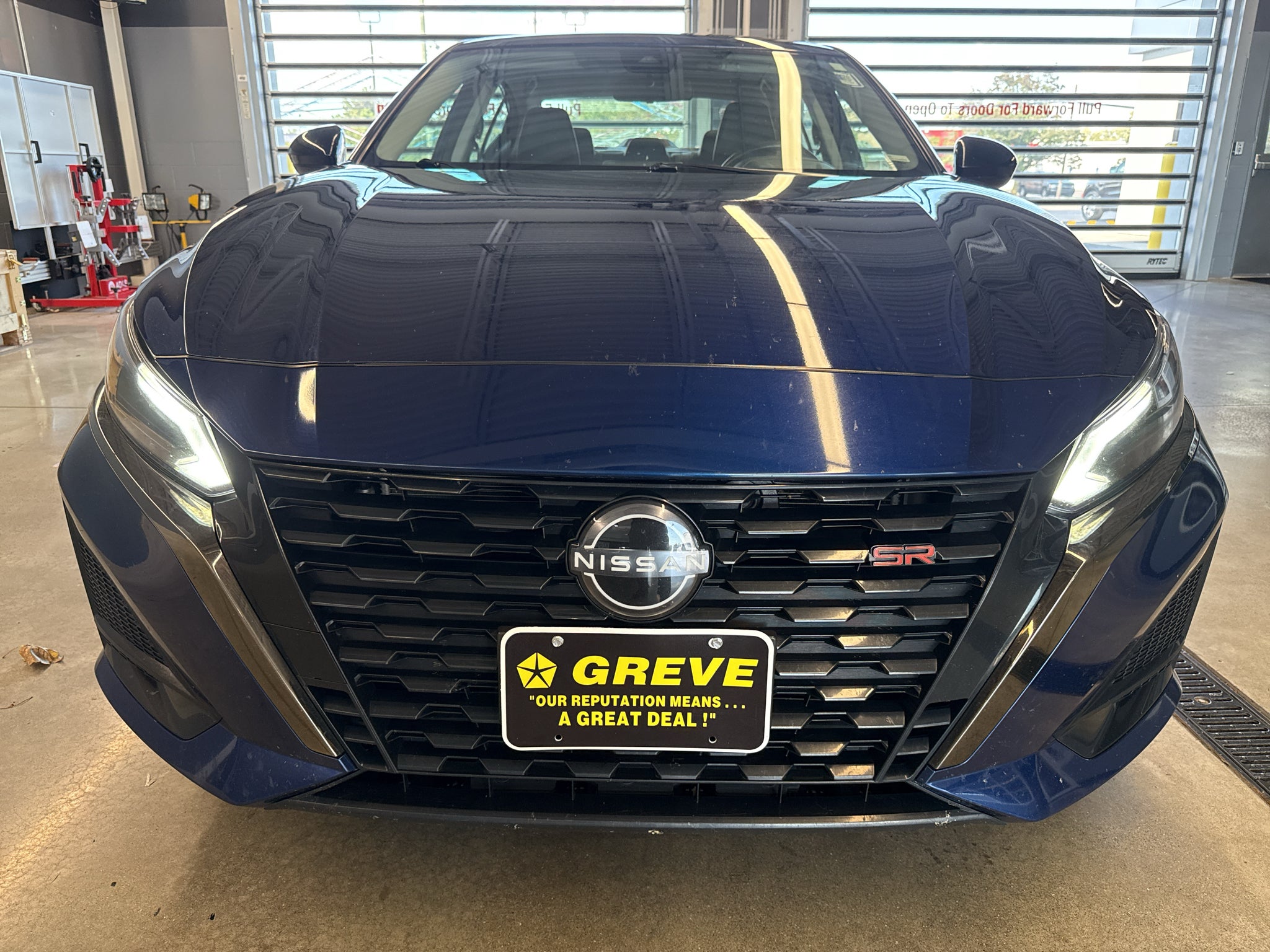2023 Nissan Altima 2.5 SR