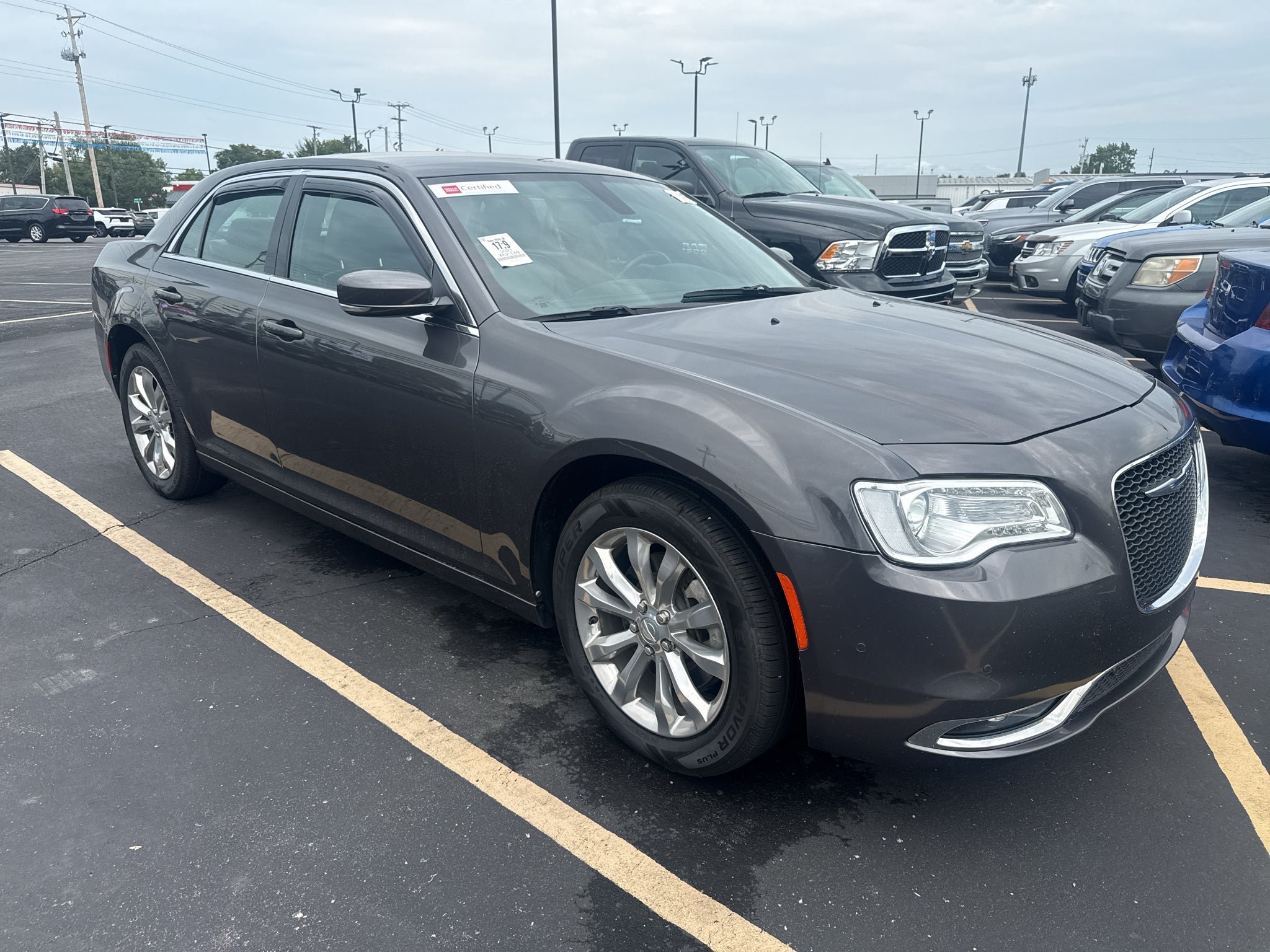 2021 Chrysler 300 Touring L