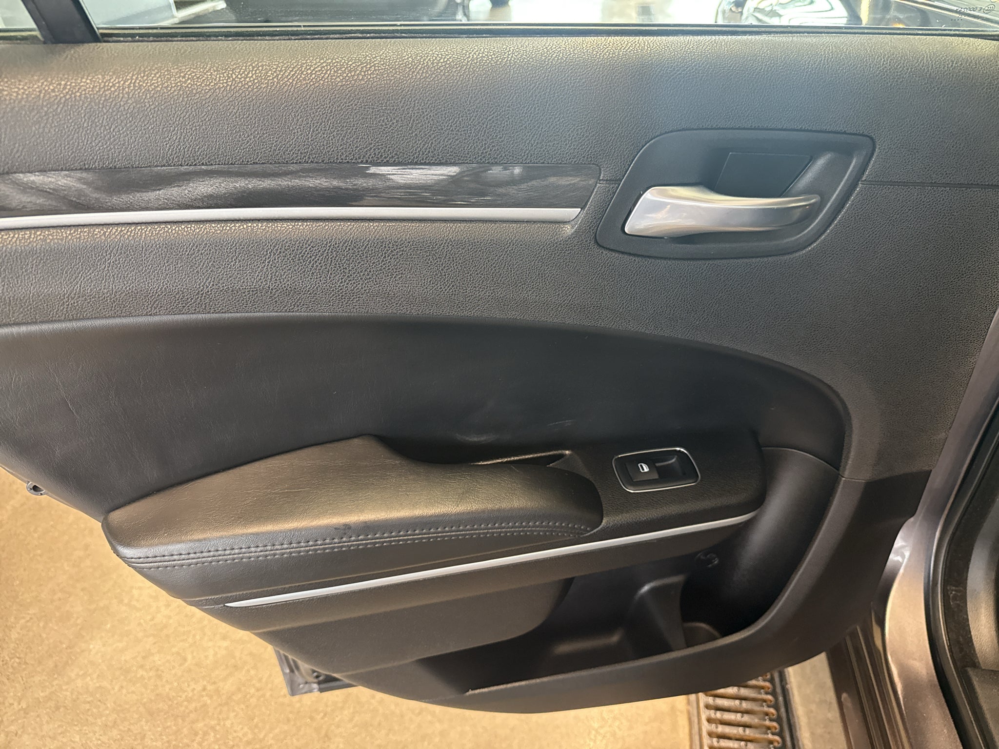 2021 Chrysler 300 Touring L