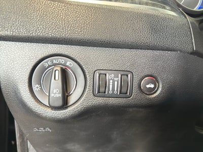 2023 Chrysler 300 300 Touring L