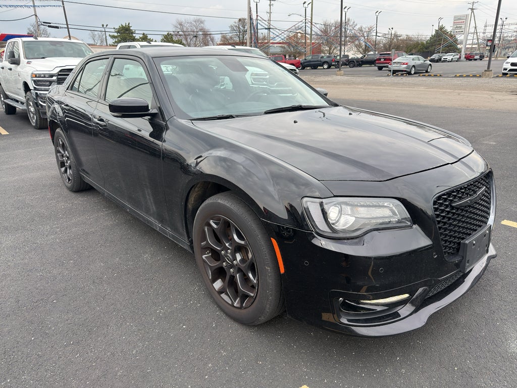2023 Chrysler 300 300 Touring L