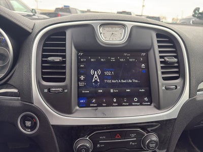 2023 Chrysler 300 300 Touring L