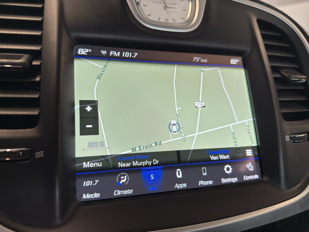 2023 Chrysler 300 300 Touring L