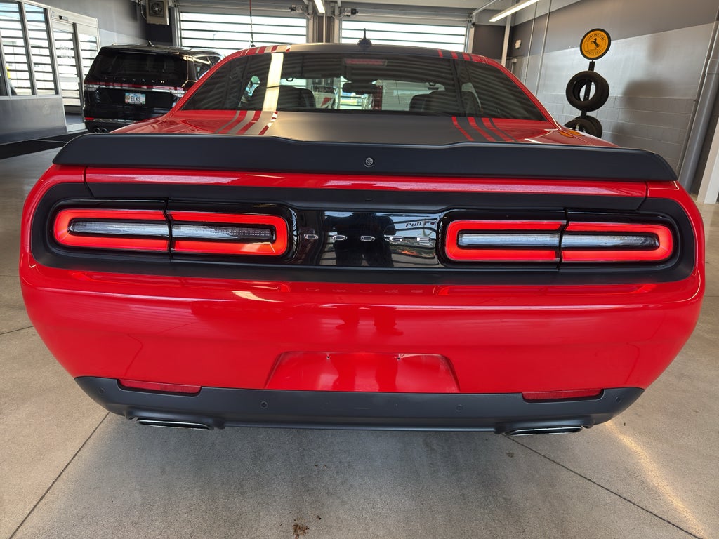 2018 Dodge Challenger 392 Hemi Scat Pack Shaker