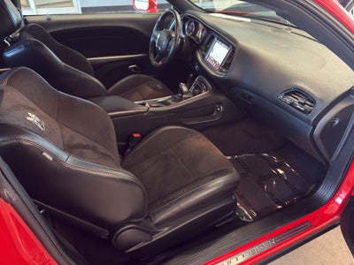 2018 Dodge Challenger 392 Hemi Scat Pack Shaker