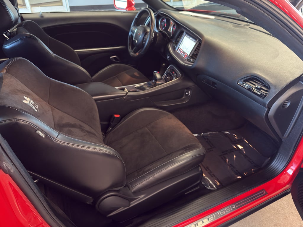2018 Dodge Challenger 392 Hemi Scat Pack Shaker