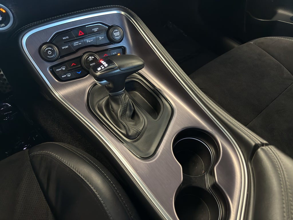 2018 Dodge Challenger 392 Hemi Scat Pack Shaker