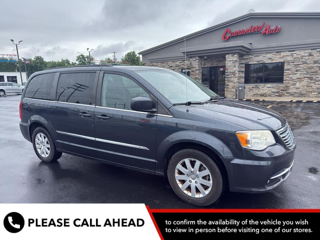 2013 Chrysler Town & Country Touring
