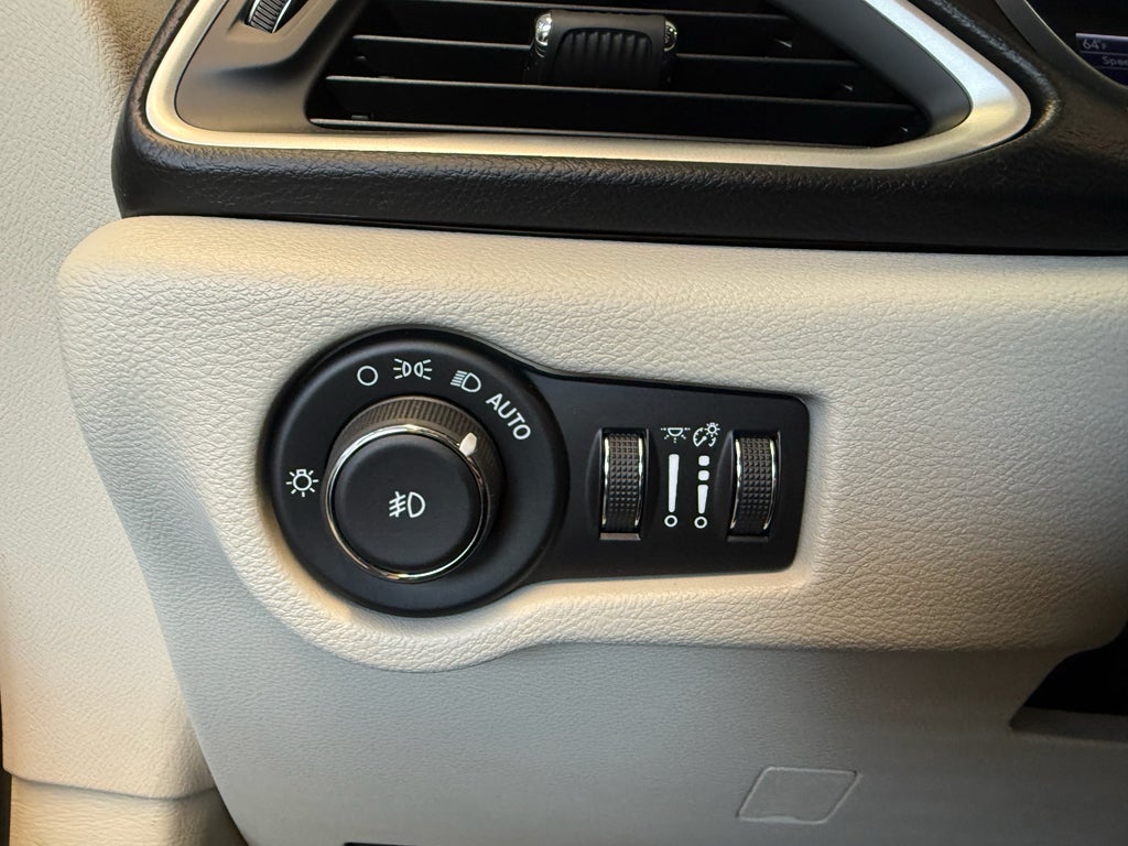 2018 Chrysler Pacifica Touring L