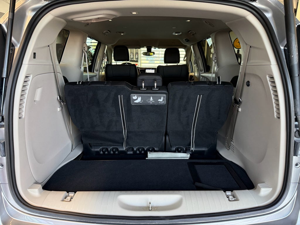 2018 Chrysler Pacifica Touring L