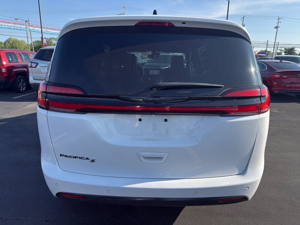 2024 Chrysler Pacifica Touring L