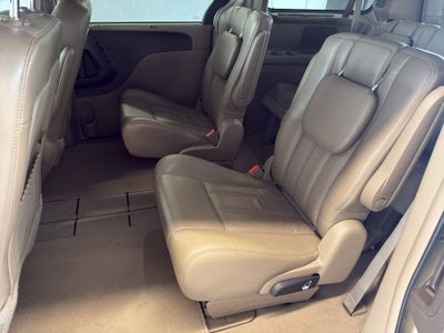 2012 Chrysler Town & Country Touring-L