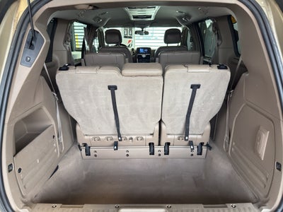 2012 Chrysler Town & Country Touring-L