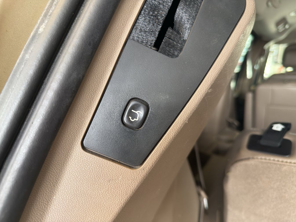 2012 Chrysler Town & Country Touring-L