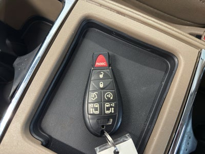 2012 Chrysler Town & Country Touring-L