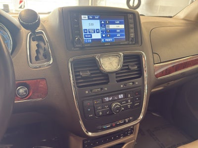 2012 Chrysler Town & Country Touring-L