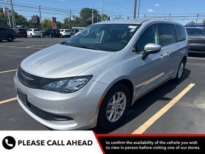 2023 Chrysler Voyager LX