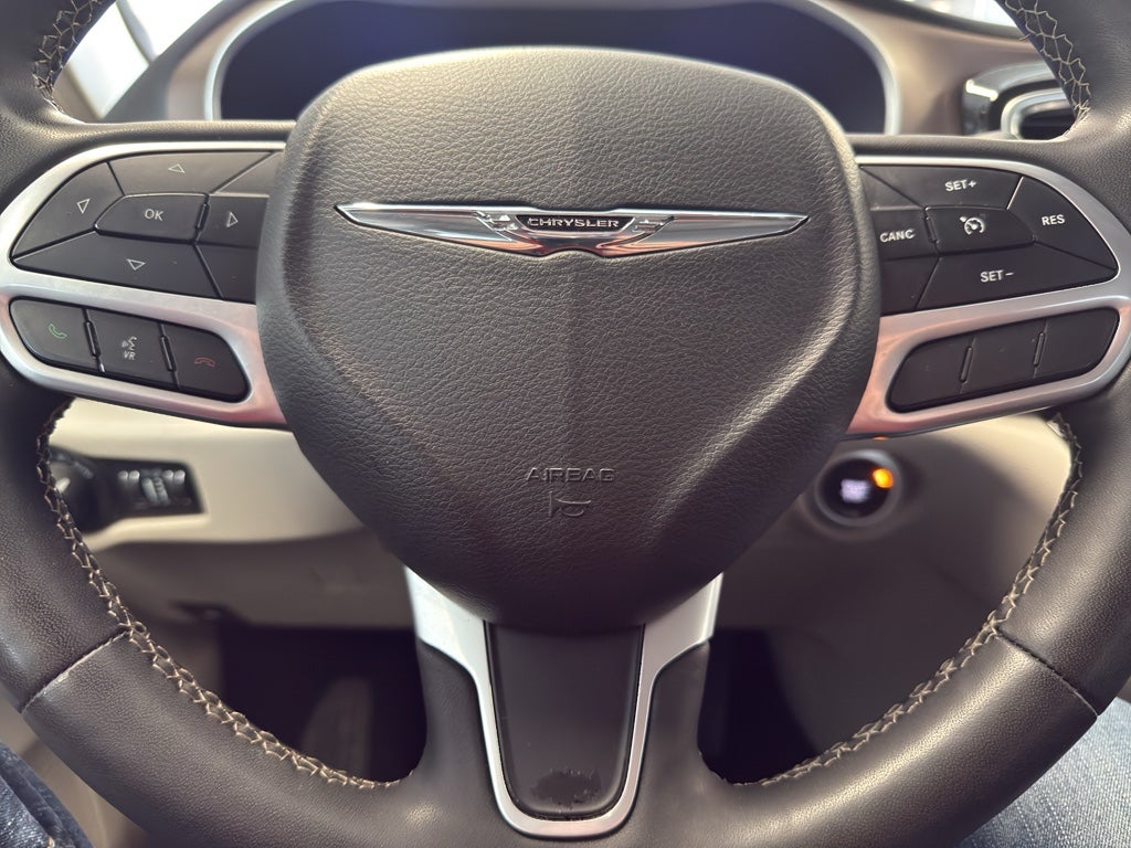 2024 Chrysler Voyager LX