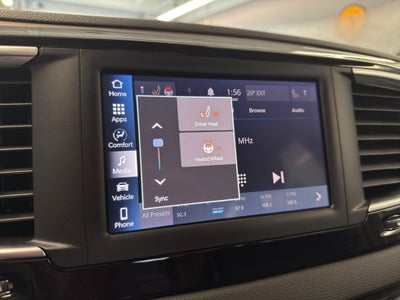 2024 Chrysler Voyager LX