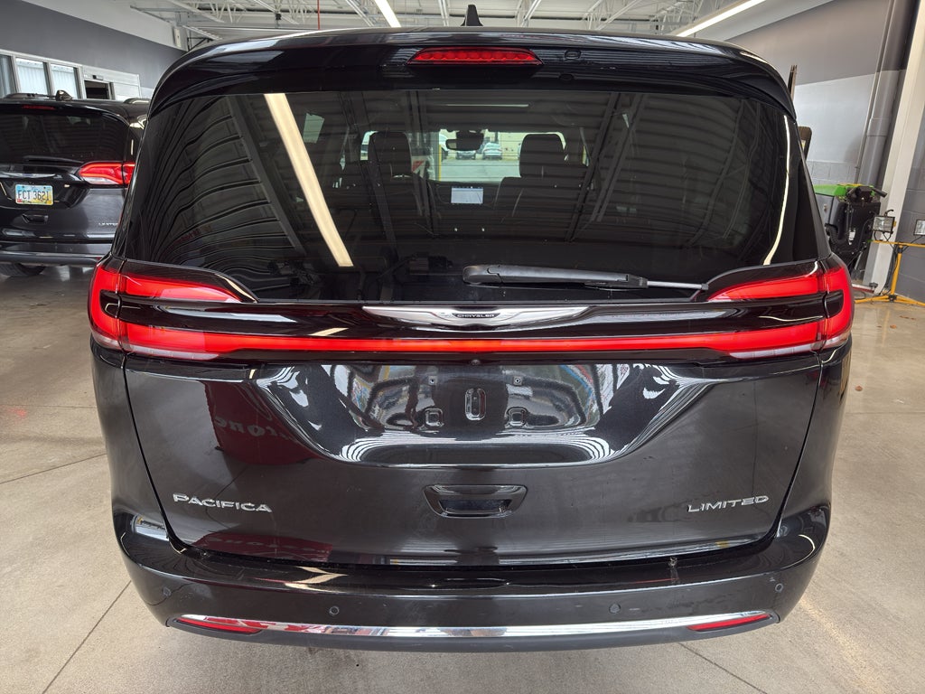 2022 Chrysler Pacifica Limited