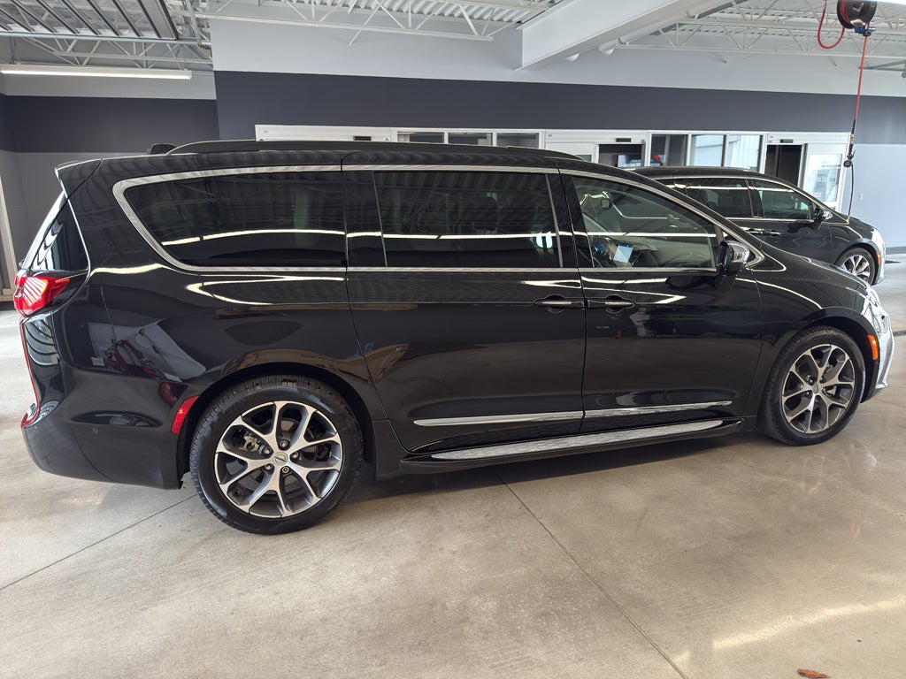 2022 Chrysler Pacifica Limited