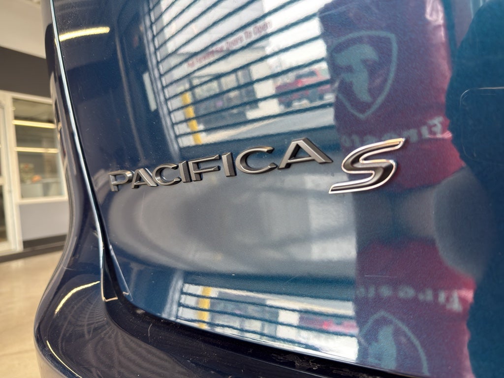 2025 Chrysler Pacifica Limited