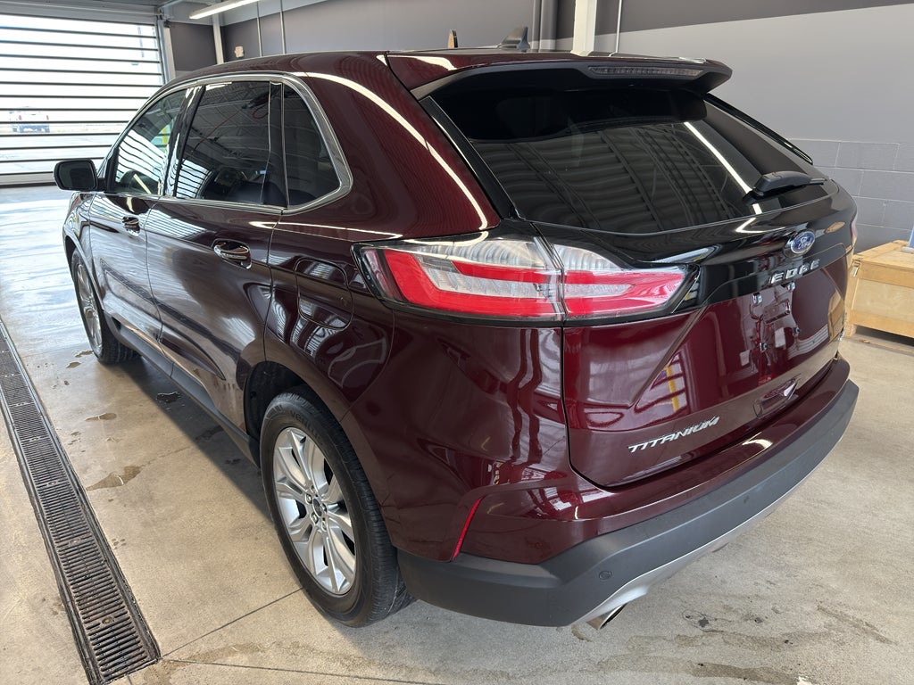 2022 Ford Edge Titanium
