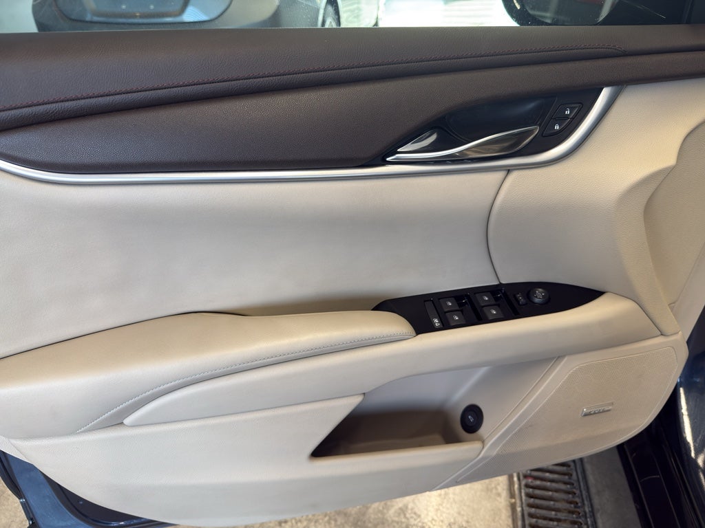 2013 Cadillac XTS Base