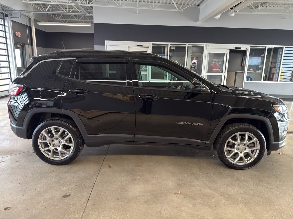 2024 Jeep Compass Latitude Lux