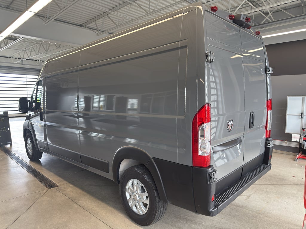 2025 RAM ProMaster 2500 SLT
