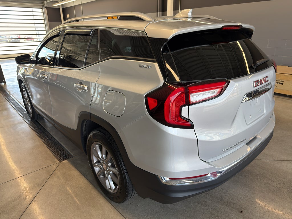 2022 GMC Terrain SLT